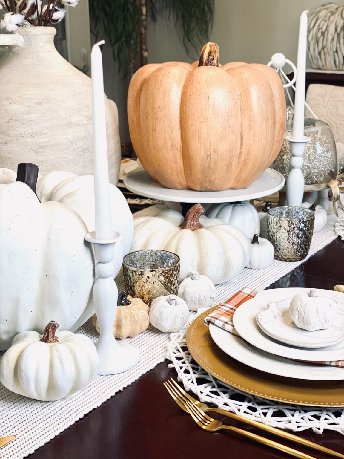 5 TIPS FOR DECORATING A THANKSGIVING TABLE - A Midlife Style, Home ...