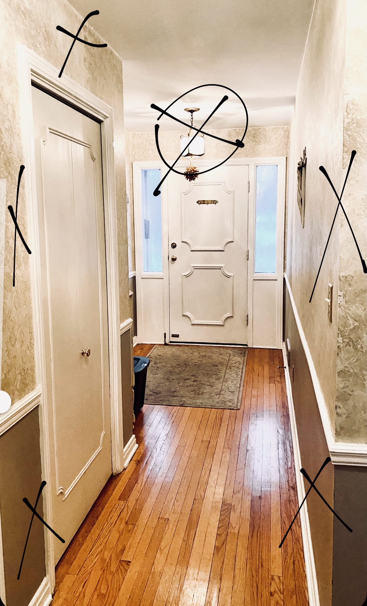 HALLWAY UPDATE WITH PICTURE FRAME MOULDING - Tami's deals, dupes & DIY